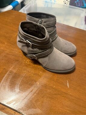 Kohl's Taupe Gray Multi-Strap Ankle Booties